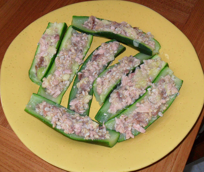 Zucchine ripiene al tonno (6 blocchi)